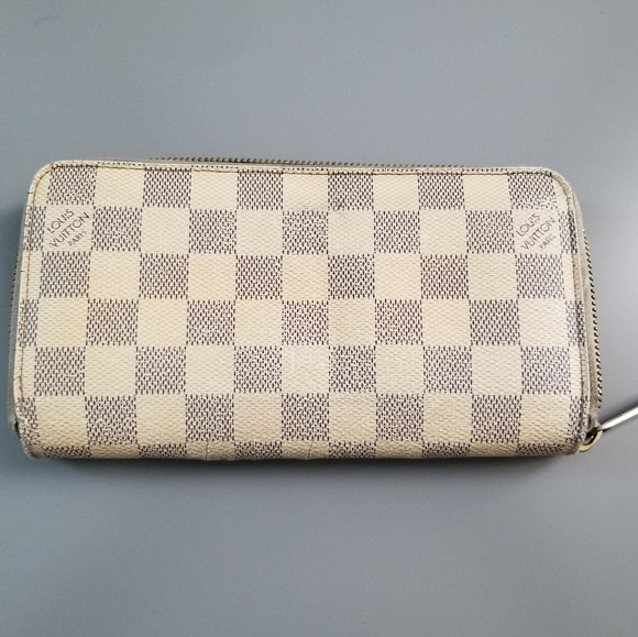 Still available! LOUIS VUITTON Zippy Compact Damier Azur Wallet - Picture 1 of 16